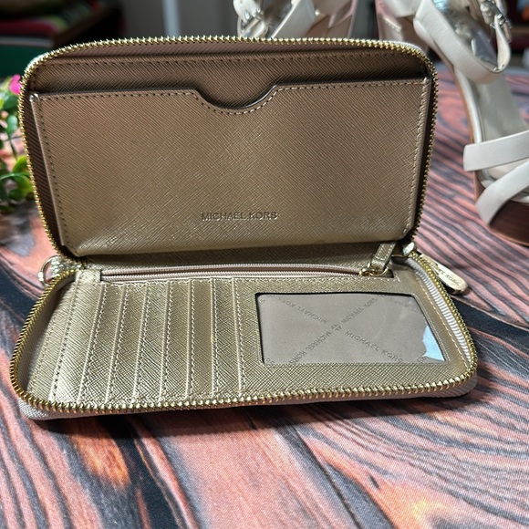 LIKE NEW Michael Kors Wallet 7x4 Glitter Gold Tone - Picture 8 of 11